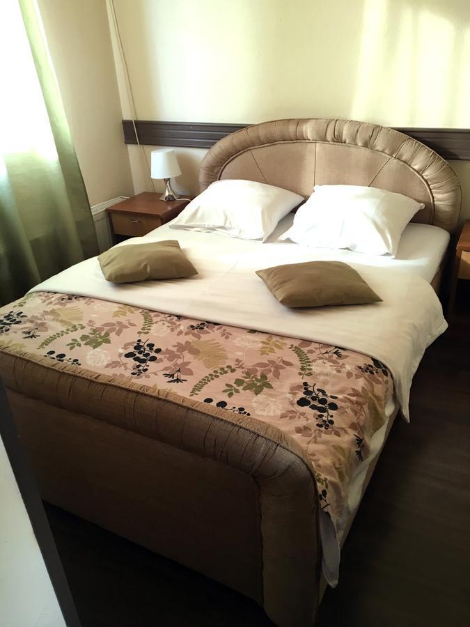 Motel Neno Bijeljina Esterno foto